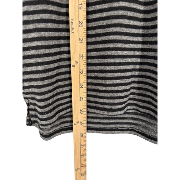 Dylan V Neck Sleeveless Top Stripe Lightweight Large Gray Black - Picture 3 of 7